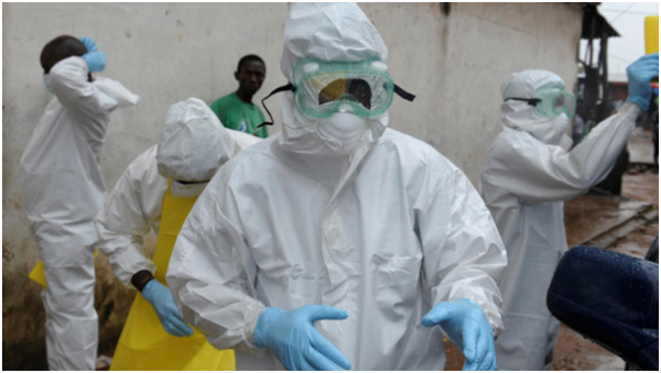 سيراليون تسرح طاقم مكافحة مرض إيبولا بعد تراجعه