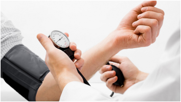 خفض ضغط الدم دون المستوى الطبيعي يقي من الوفيات