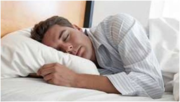 النوم أقل من 6 ساعات قد يصيبك بالسكري وأمراض القلب