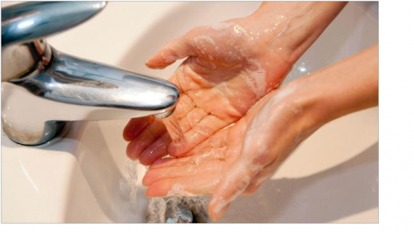 العالم يحتفل بغسل اليدين.. فكيف تغسلهما؟