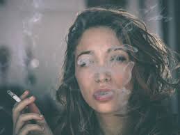 احذر من دخان السجائر.. فهو يؤثر على حدة بصرك!