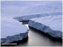 ذوبان القطب سبب تبدلات المناخ العنيفة حالياً