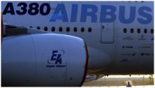 السلطات الاوروبية تجري فحوصا مستعجلة للتشققات التي ظهرت في اجنحة طائرات ايرباص العملاقة