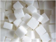 آراء تنادي بإدراج "السكر" ضمن المواد السامة
