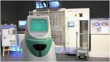 روبوت يتجول في أروقة مستشفيات اليابان لمساعدة الممرضين