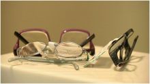 النظارات الطبية الجاهزة تسبب الصداع وازدواجية الرؤية